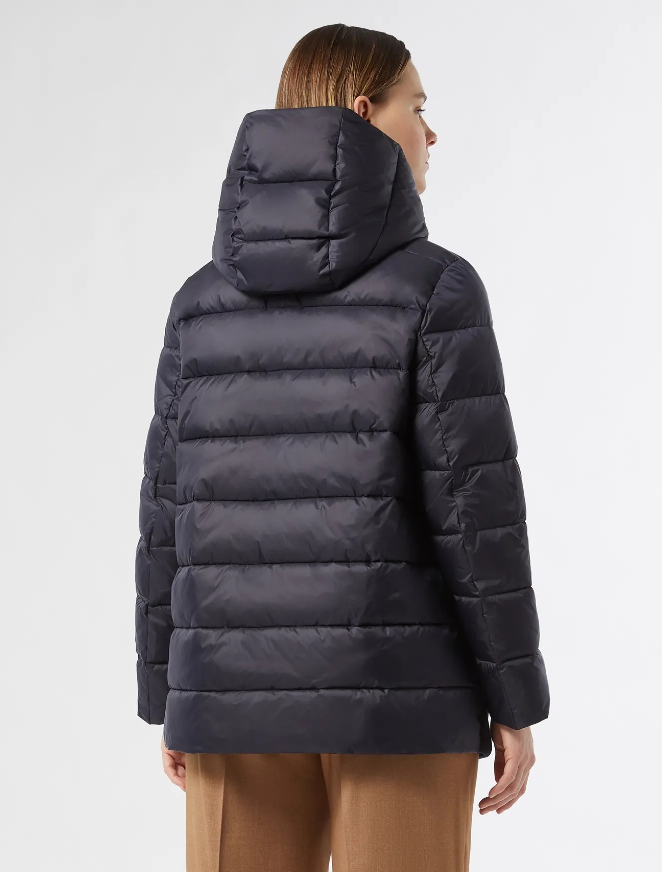 Aus wasserabweisendem Nylon-Canvas, Polsterung aus Jersey-Gewebe