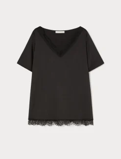 Bluse mit Spitzendetails