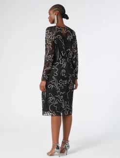 Etuikleid aus Plumetis-Tüll