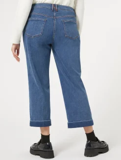 Hose aus Baumwolldenim mit Stretchanteil.
