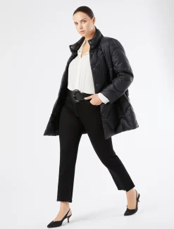 Hose aus Baumwolldenim mit Stretchanteil.