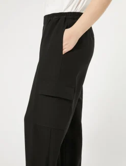 Hose aus Crêpe-Envers-Satin