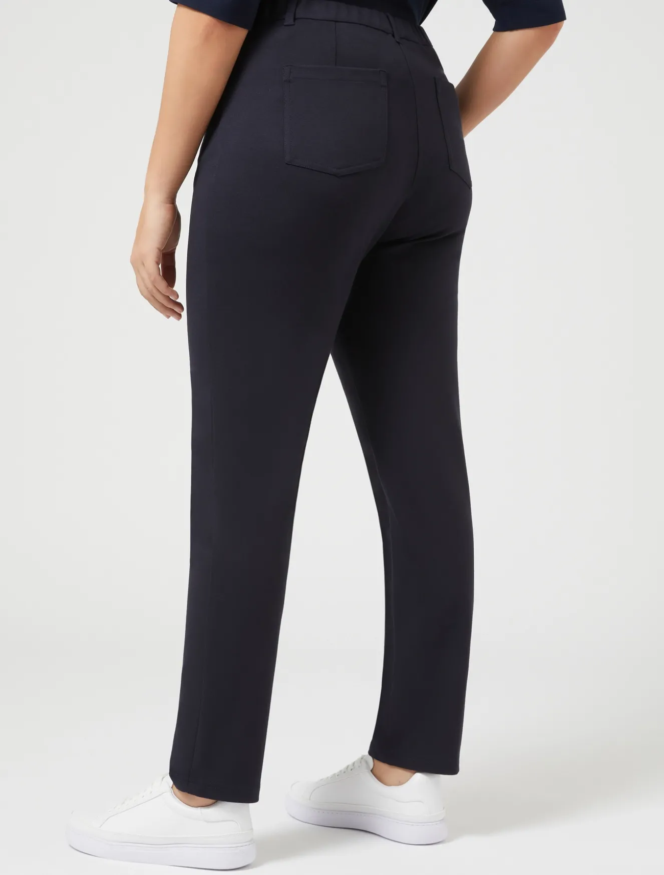 Hose aus Punto Milano