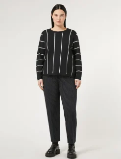 Hose aus Punto Milano Gewebe