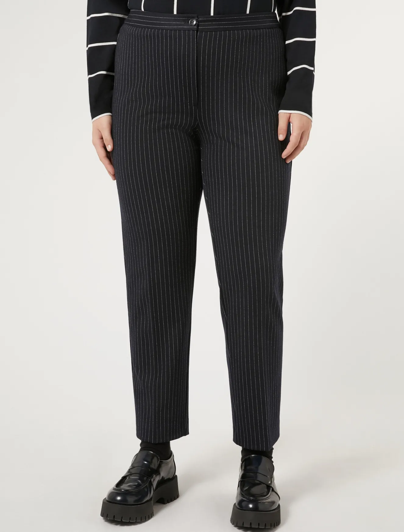 Hose aus Punto Milano Gewebe