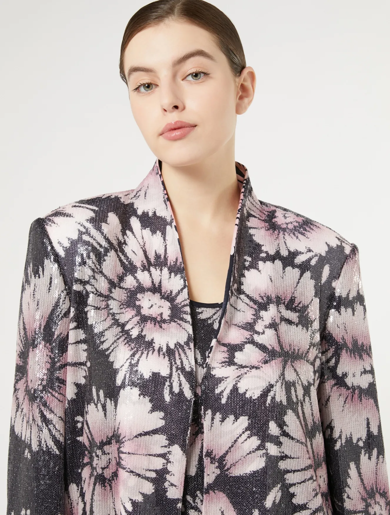 Jacke aus Satin und Pailletten