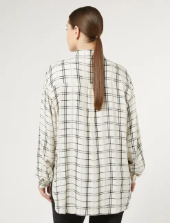 Karo-Hemdbluse mit Stickerei