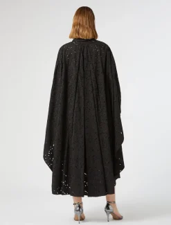 Kleid aus Popeline mit Lochstickerei