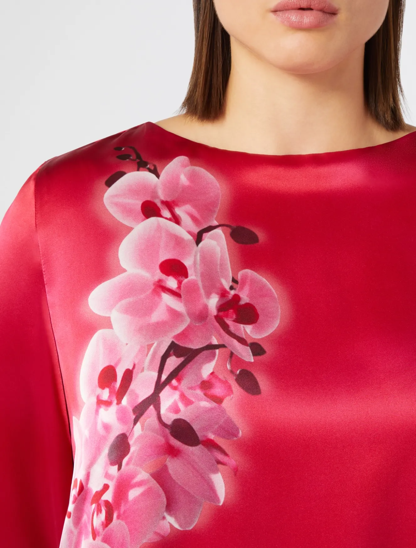 Kleid aus Seidensatin