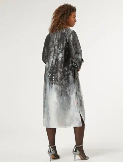 Kleid aus Seidensatin