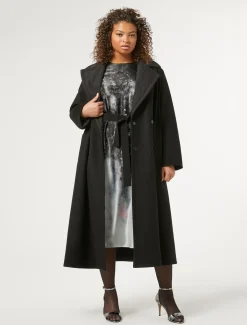 Kleid aus Seidensatin