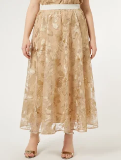 Langer Rock aus Tüll