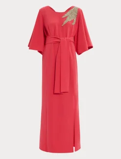 Langes Kleid aus Cady mit Stickereien