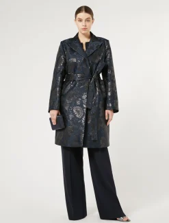 Leichter Mantel aus Jacquard