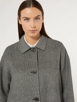 Mantel aus doppellagigem Wollgemisch