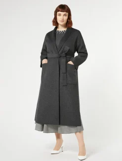 Mantel aus doppeltem Wollgewebe