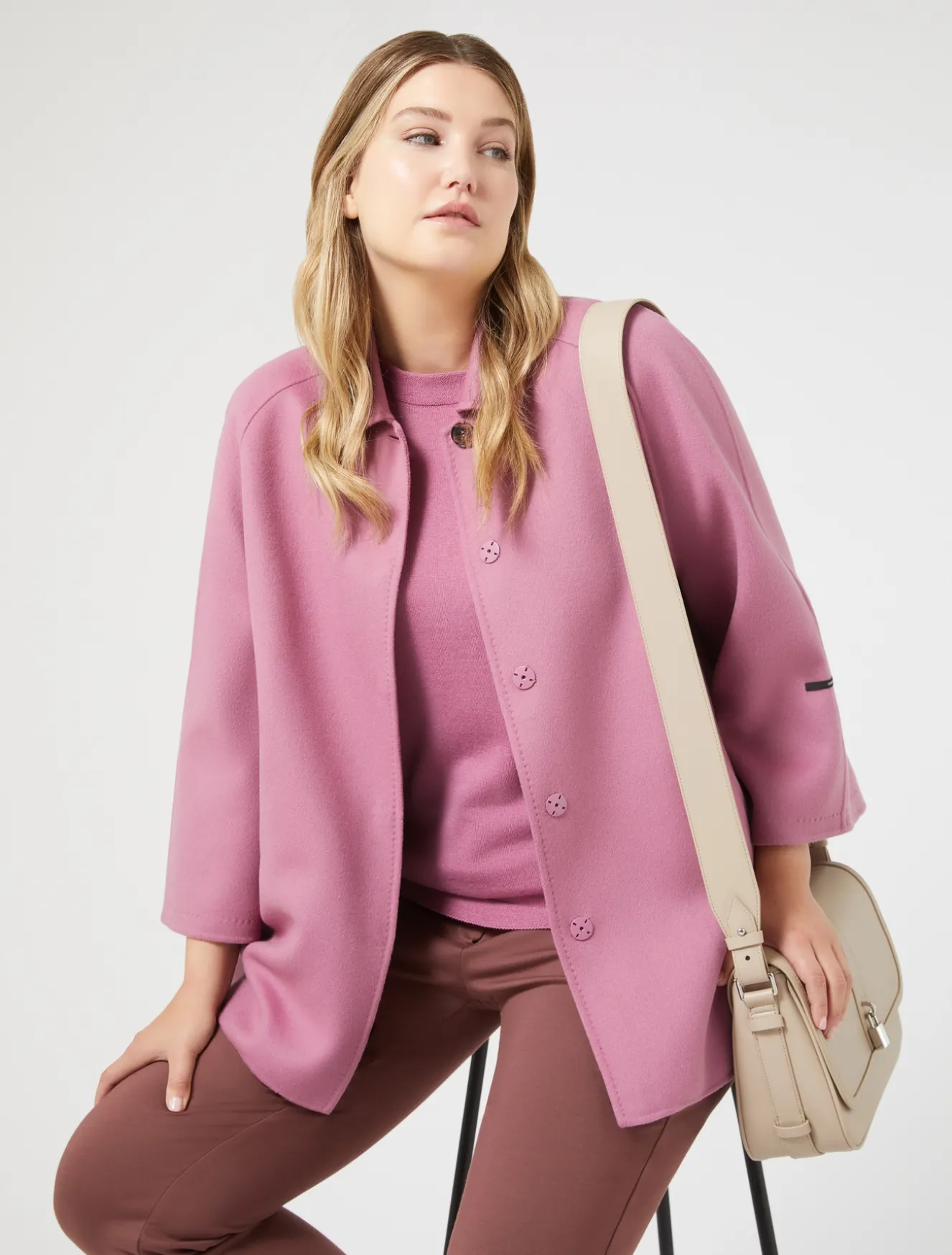 Nahtloser Pullover aus Wolle