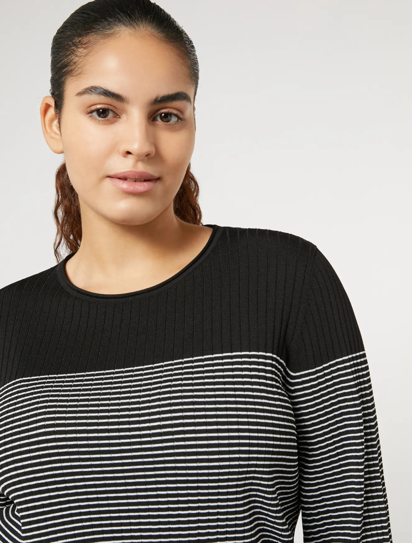 Pullover aus Viskose mit Stretchanteil