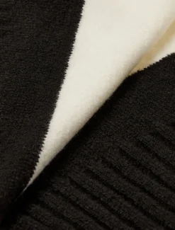 Schal aus Wollmischung