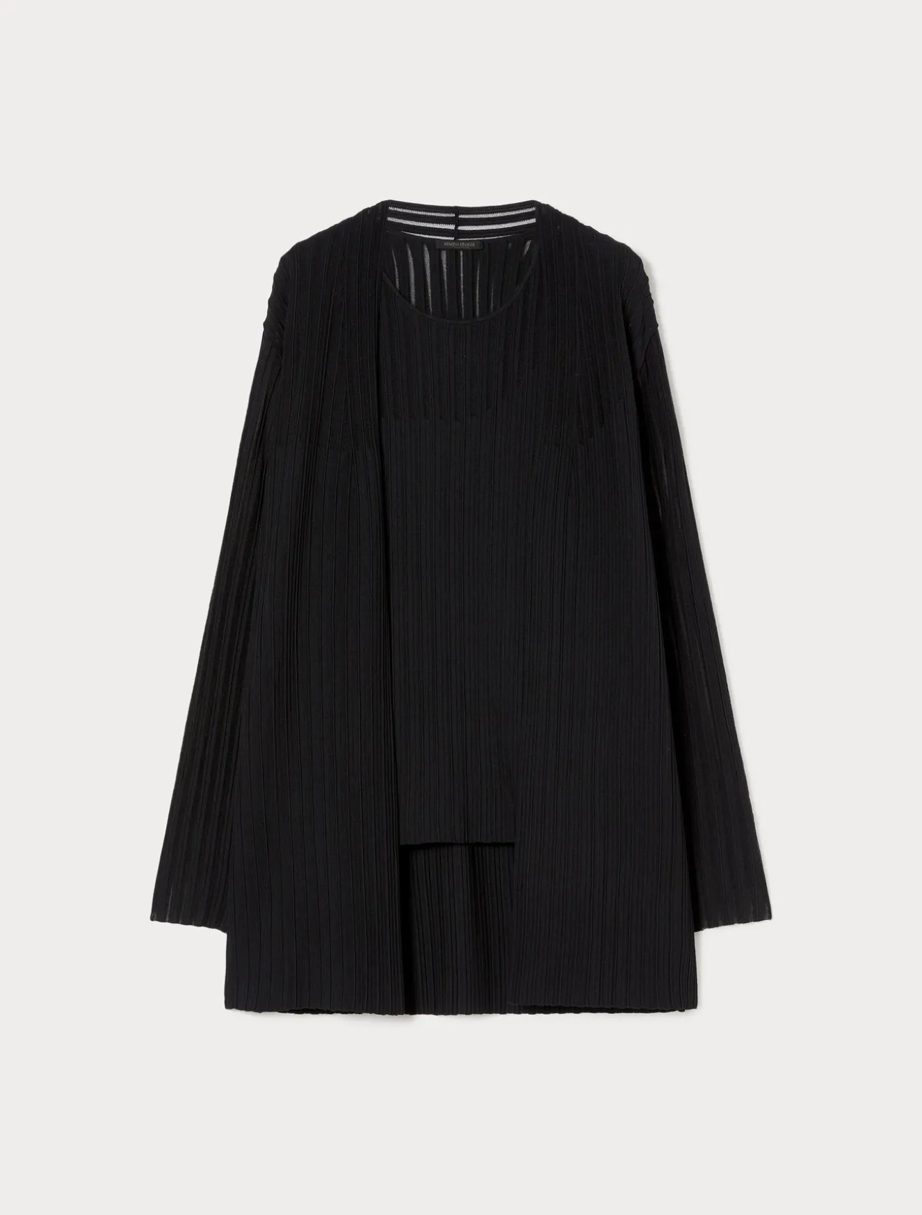 Strickjacke und Top aus Viskose