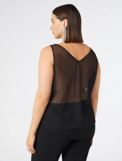 Top aus besticktem Tüll