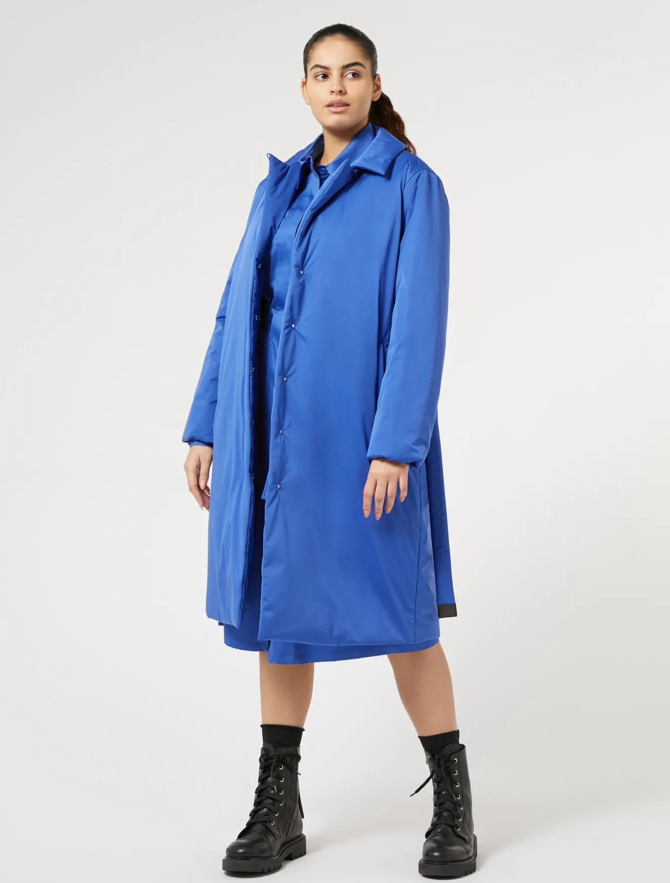 Wattierter Mantel aus wasserabweisendem Satin