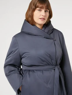 Wattierung aus technischem Satin