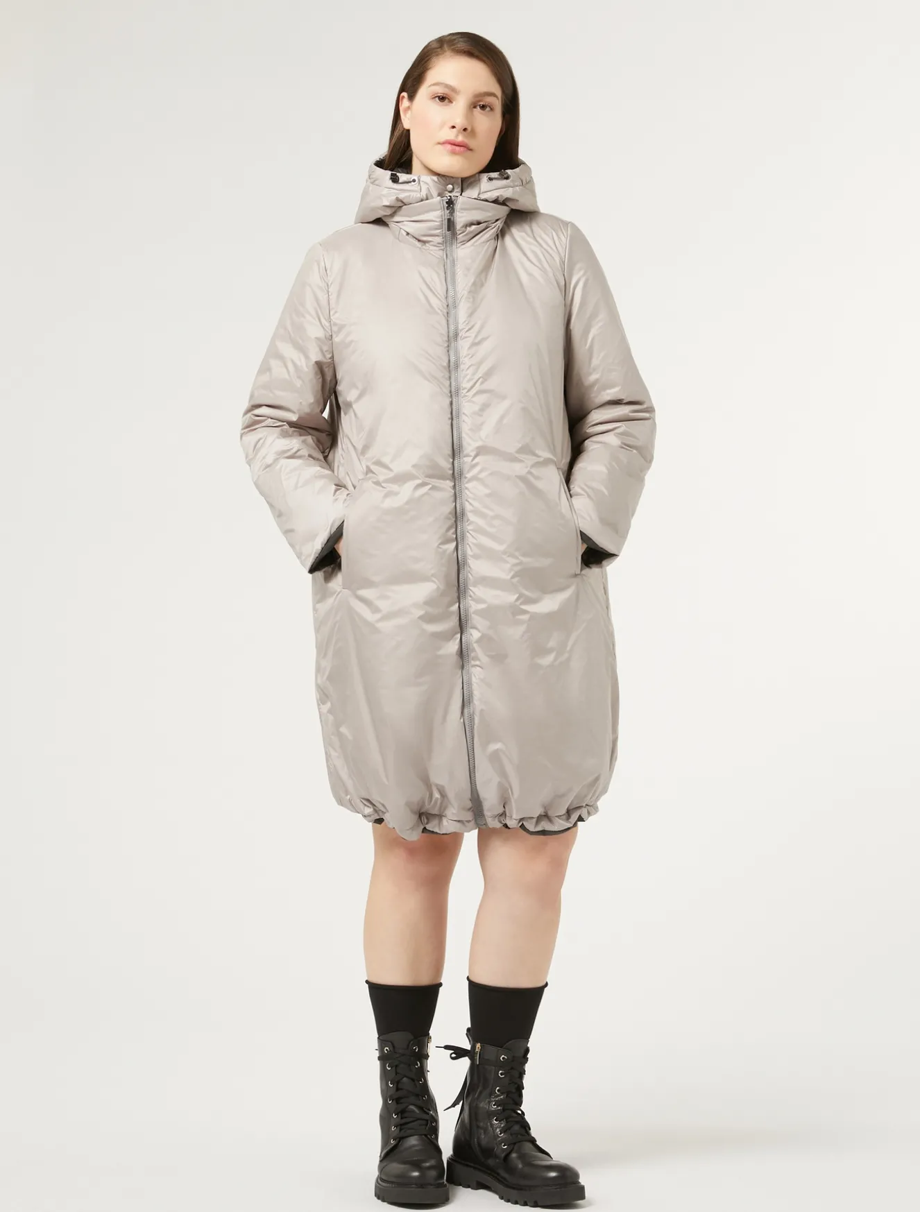 Wendbare, gedoppelte Robenjacke aus Taft