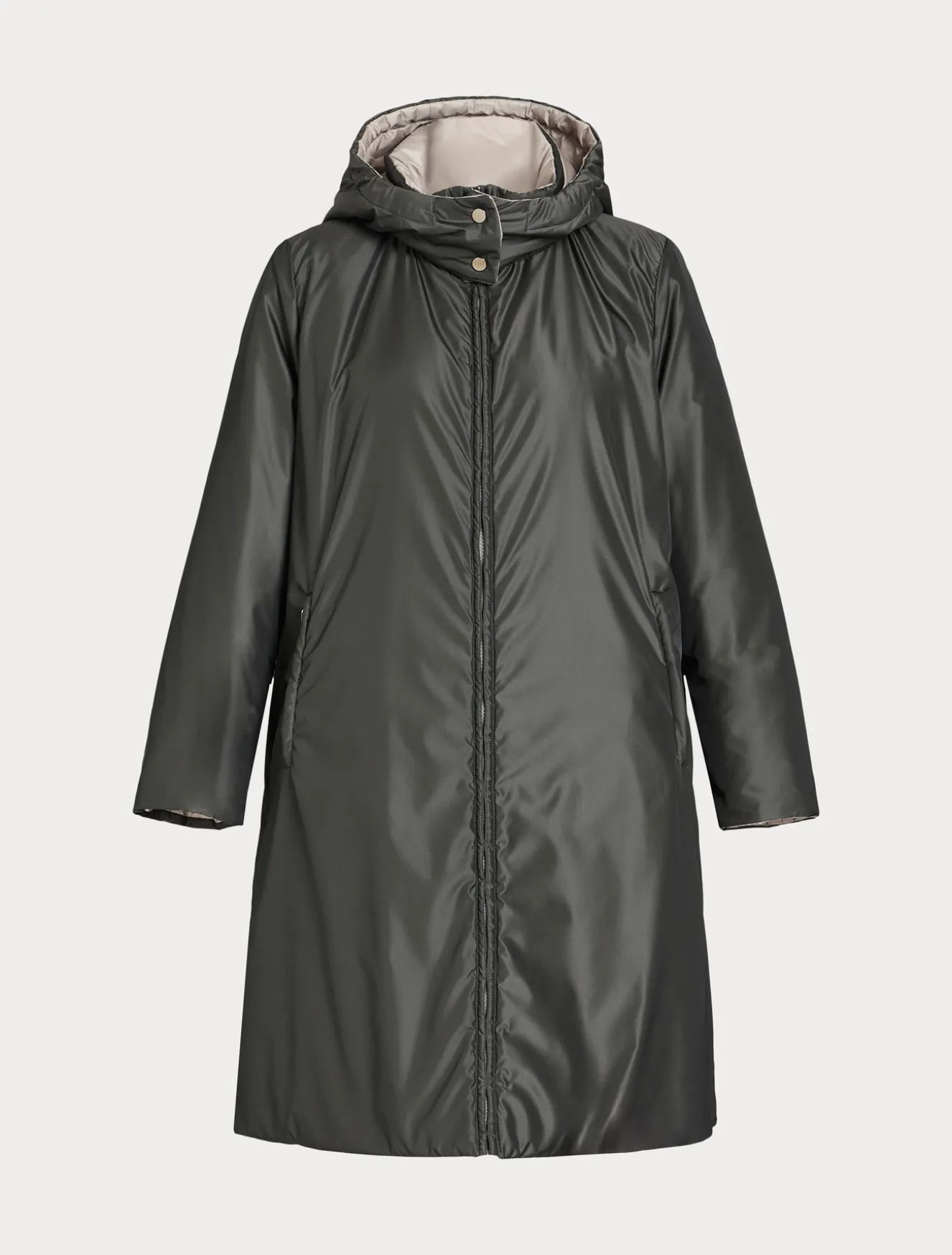 Wendbare, gedoppelte Robenjacke aus Taft