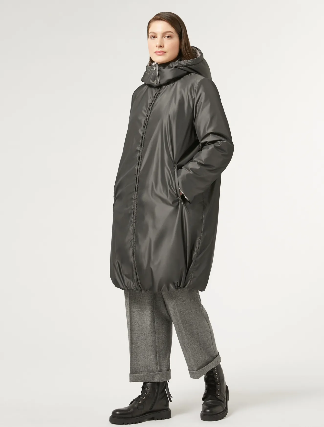 Wendbare, gedoppelte Robenjacke aus Taft